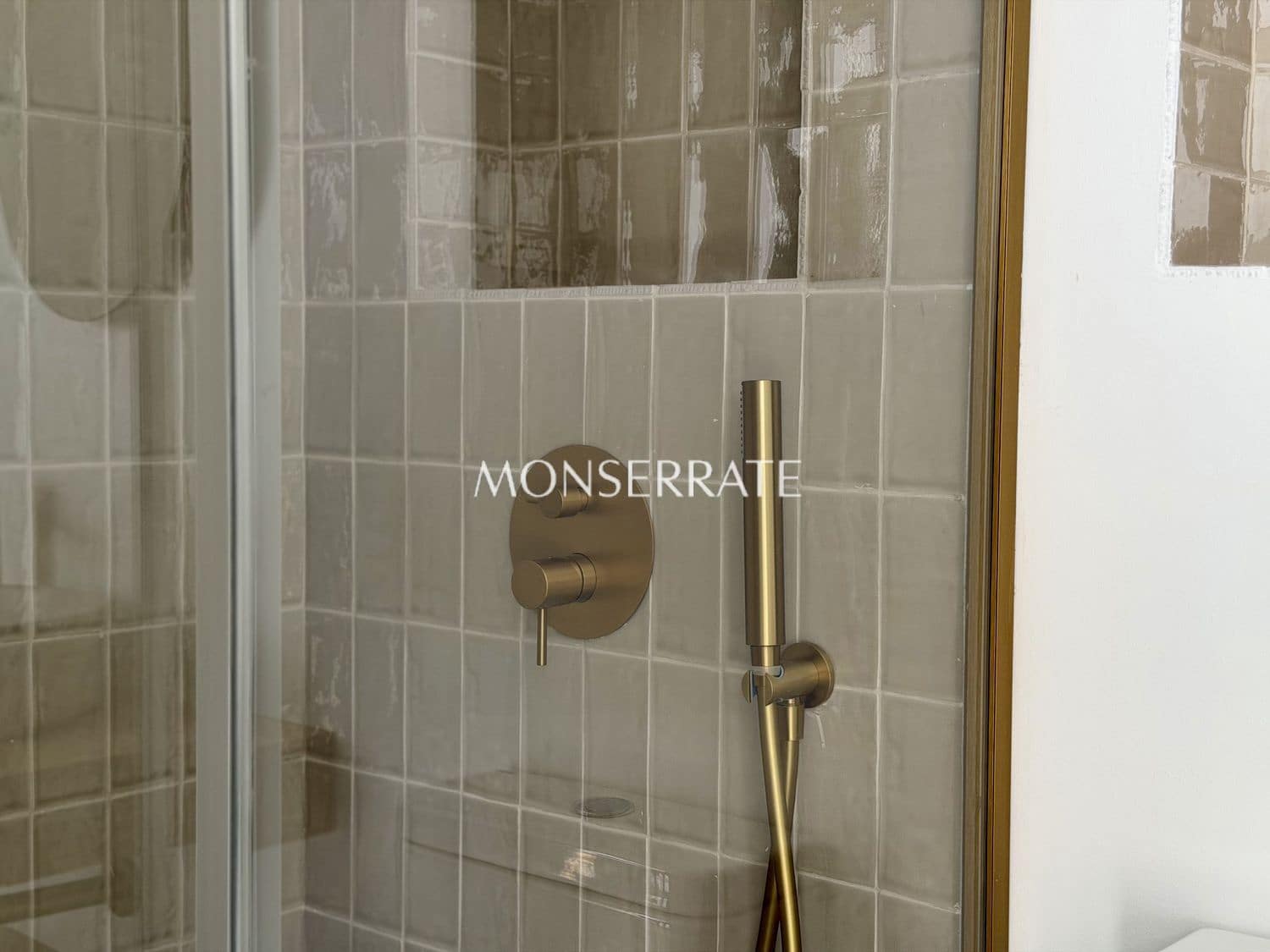 2 bedroom Apartment for rent in Valencia city with garage - € 1,900 (Ref: 9844777)