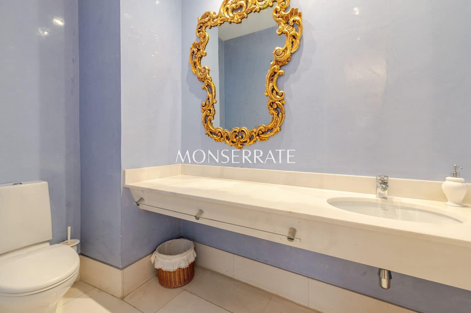 5 bedroom Apartment for sale in Valencia city with garage - € 2,375,000 (Ref: 9849049)