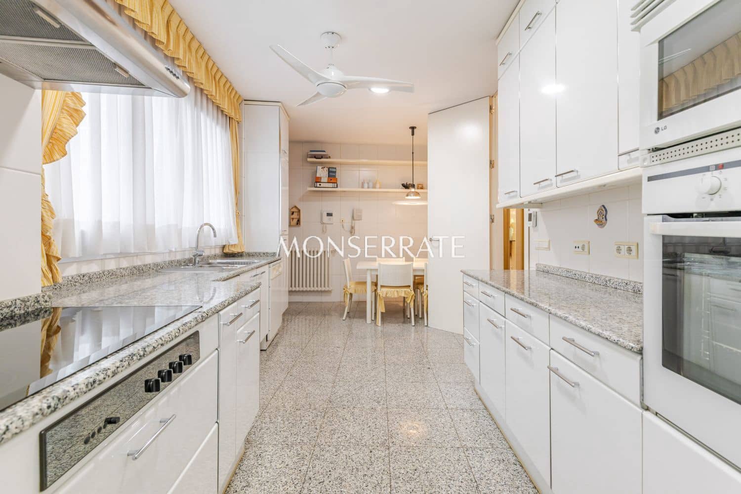 5 bedroom Apartment for sale in Valencia city with garage - € 2,375,000 (Ref: 9849049)