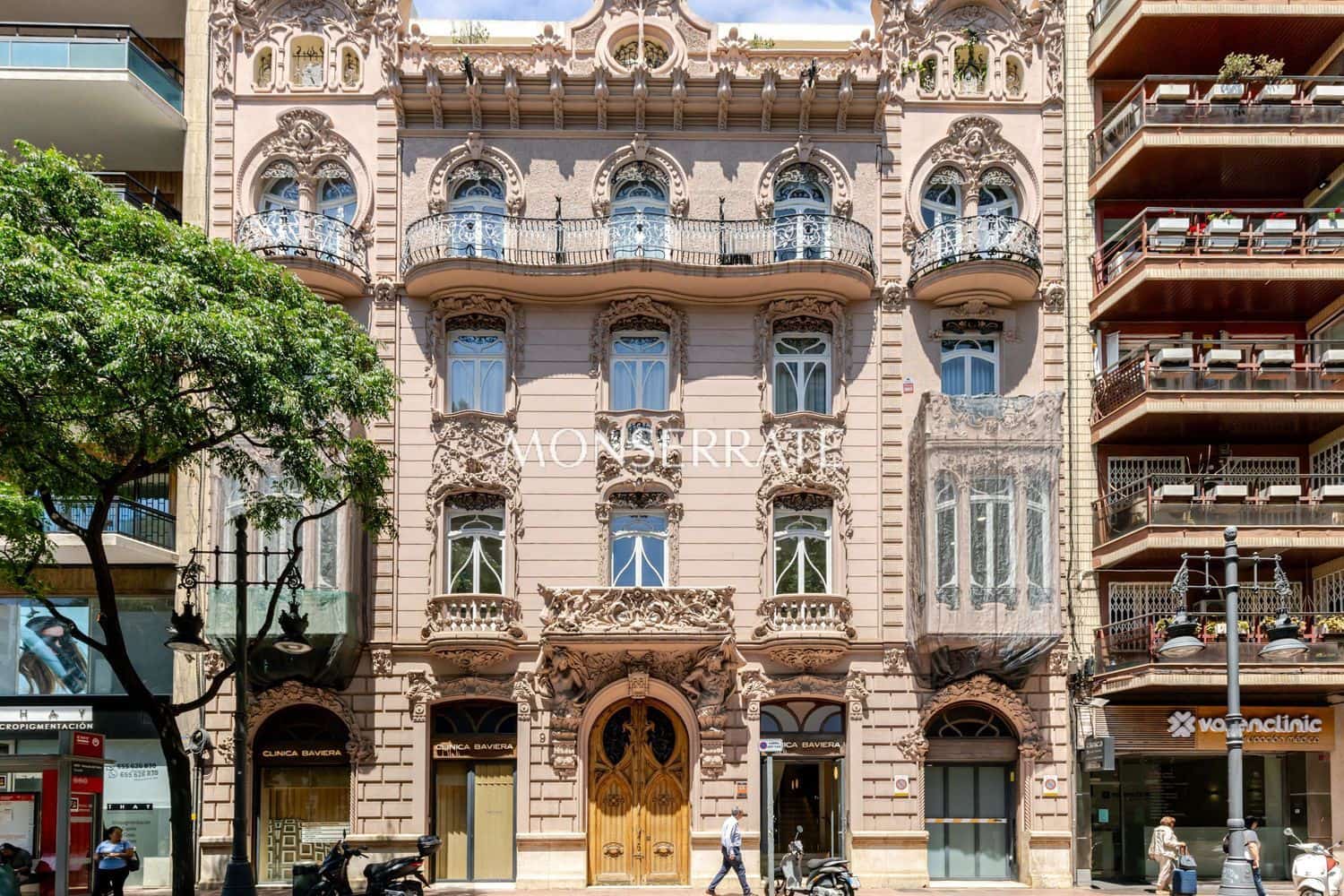 5 bedroom Apartment for sale in Valencia city with garage - € 2,375,000 (Ref: 9849049)