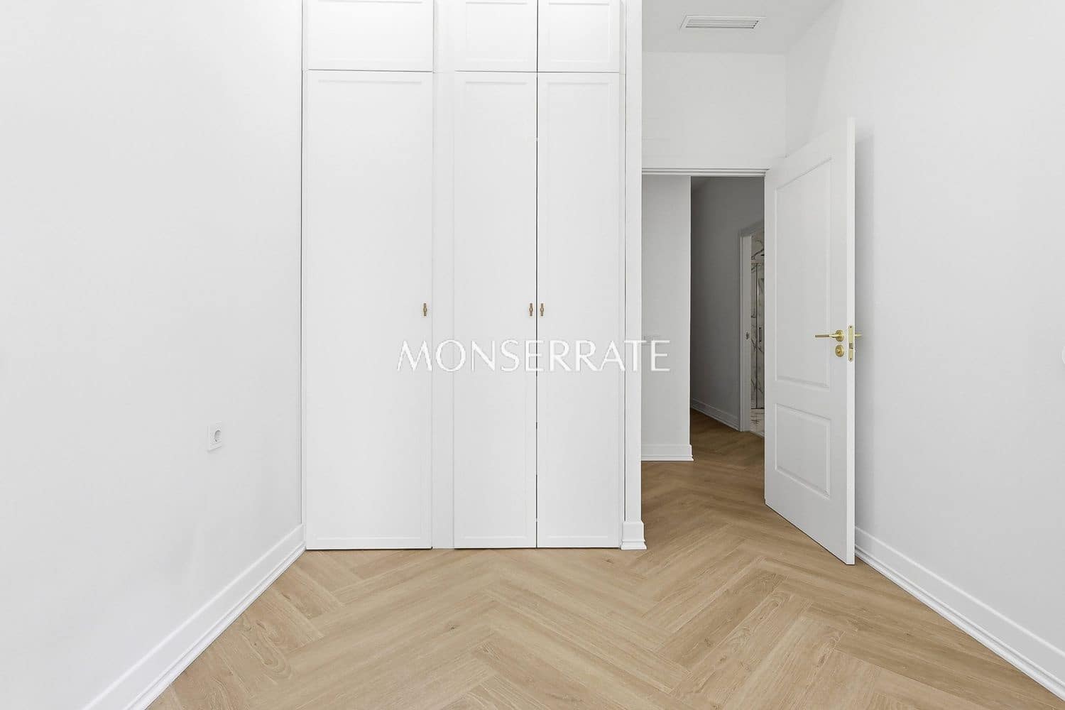3 makuuhuone Huoneisto myytävänä paikassa Valencia kaupunki mukana 
autotalli - 650 000 € (Ref: 9884046)