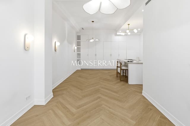 3 makuuhuone Huoneisto myytävänä paikassa Sant Francesc, Valencia kaupunki mukana 
autotalli - 650 000 € (Ref: 9884046)