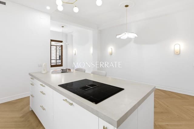 3 makuuhuone Huoneisto myytävänä paikassa Sant Francesc, Valencia kaupunki mukana 
autotalli - 650 000 € (Ref: 9884046)