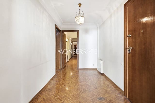 5 soverom Leilighet til salgs i La Gran Via, Valencia by med garasje - € 780 000 (Ref: 9916455)