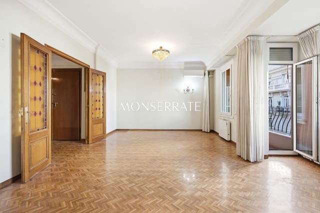 5 soverom Leilighet til salgs i La Gran Via, Valencia by med garasje - € 780 000 (Ref: 9916455)