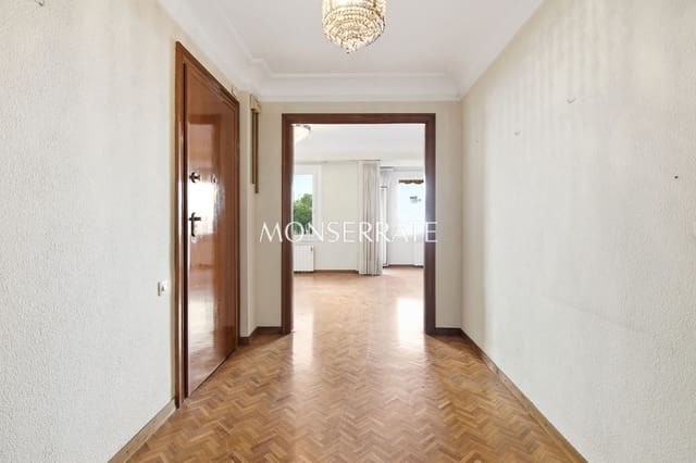 5 soverom Leilighet til salgs i La Gran Via, Valencia by med garasje - € 780 000 (Ref: 9916455)