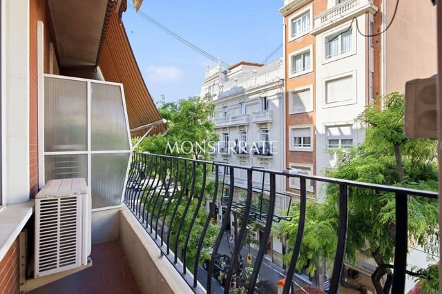 5 soverom Leilighet til salgs i La Gran Via, Valencia by med garasje - € 780 000 (Ref: 9916455)