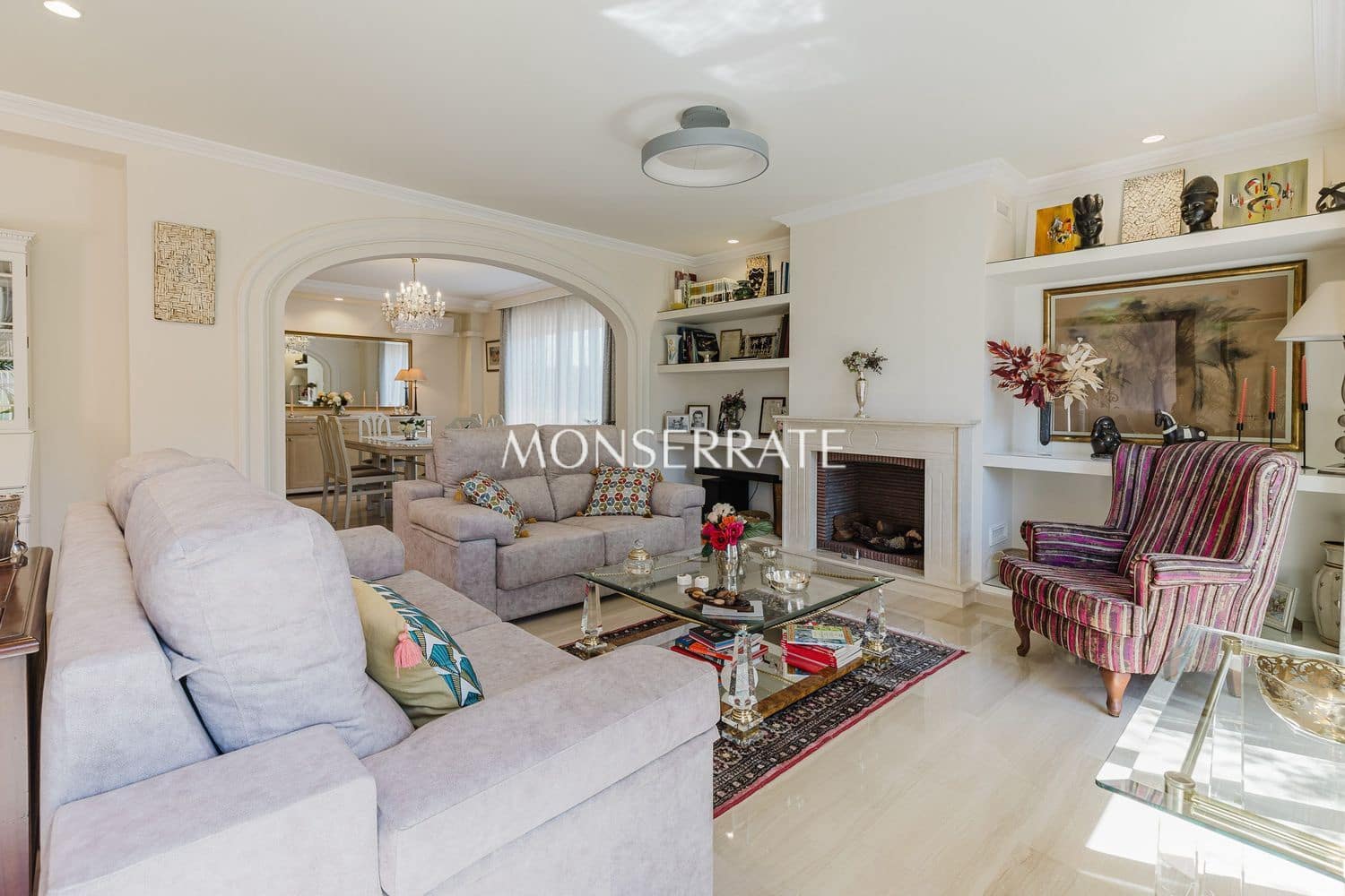 5 chambre Villa/Maison à vendre à Moncada avec piscine garage - 875 000 € (Ref: 9919236)