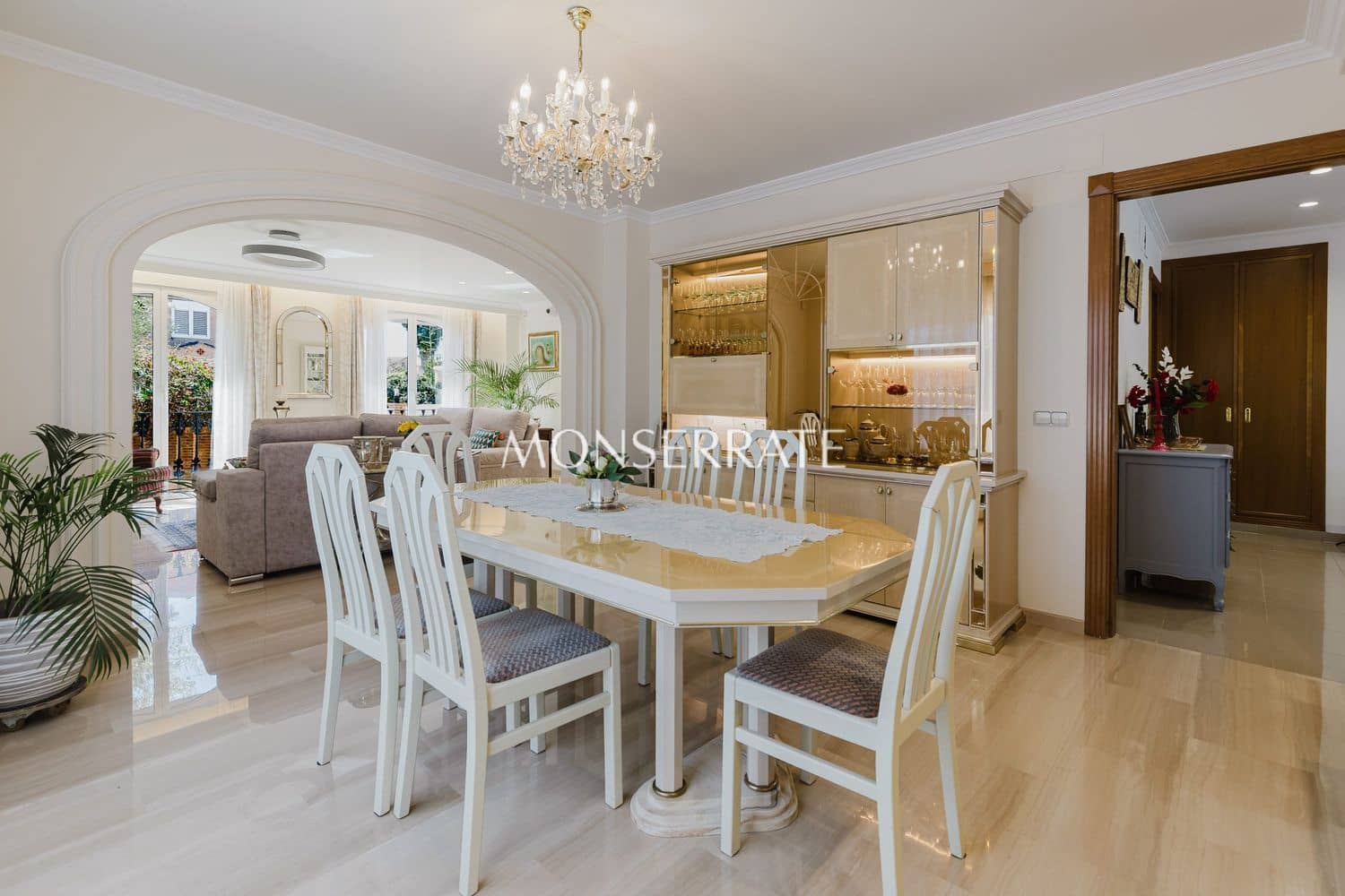 5 chambre Villa/Maison à vendre à Moncada avec piscine garage - 875 000 € (Ref: 9919236)
