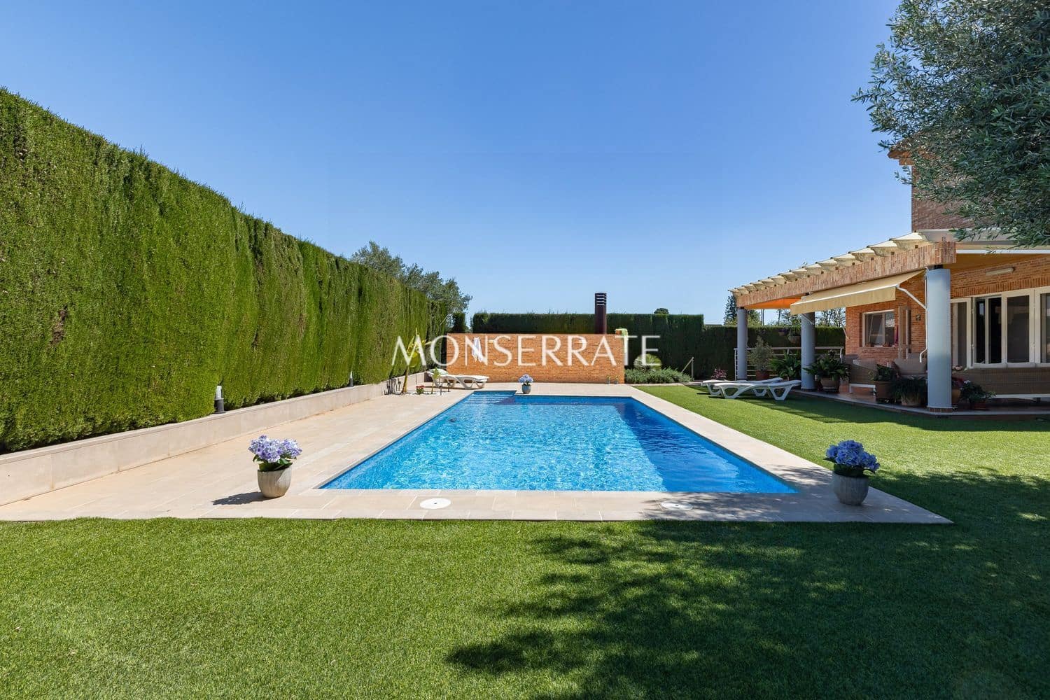 5 chambre Villa/Maison à vendre à Moncada avec piscine garage - 875 000 € (Ref: 9919236)