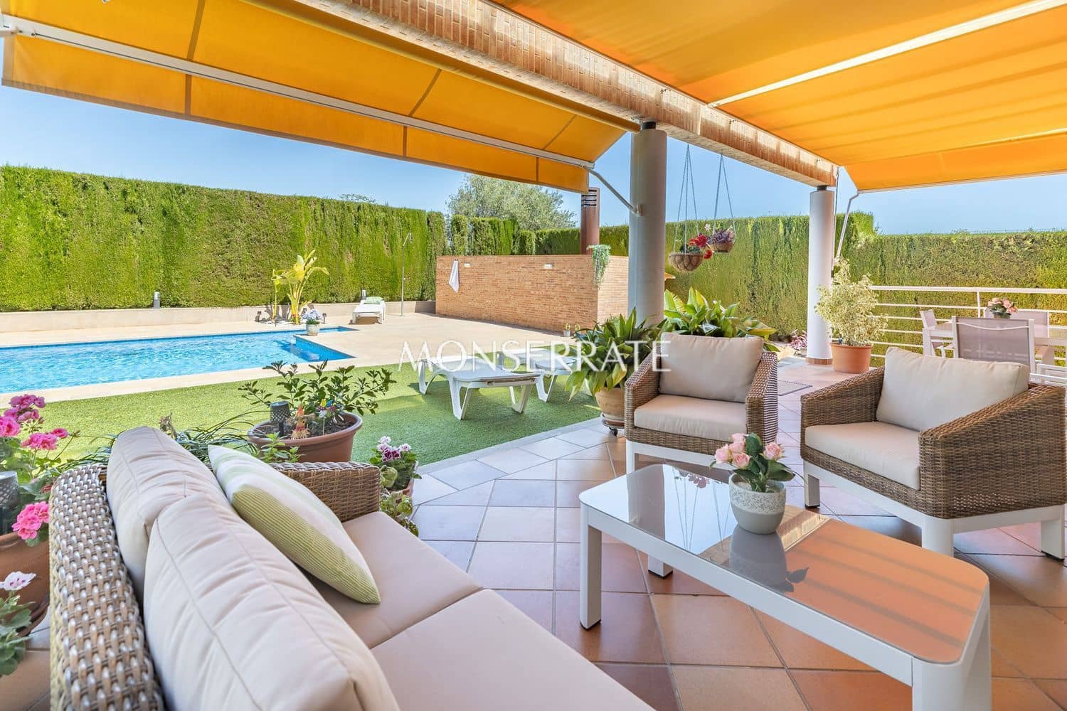 5 chambre Villa/Maison à vendre à Moncada avec piscine garage - 875 000 € (Ref: 9919236)