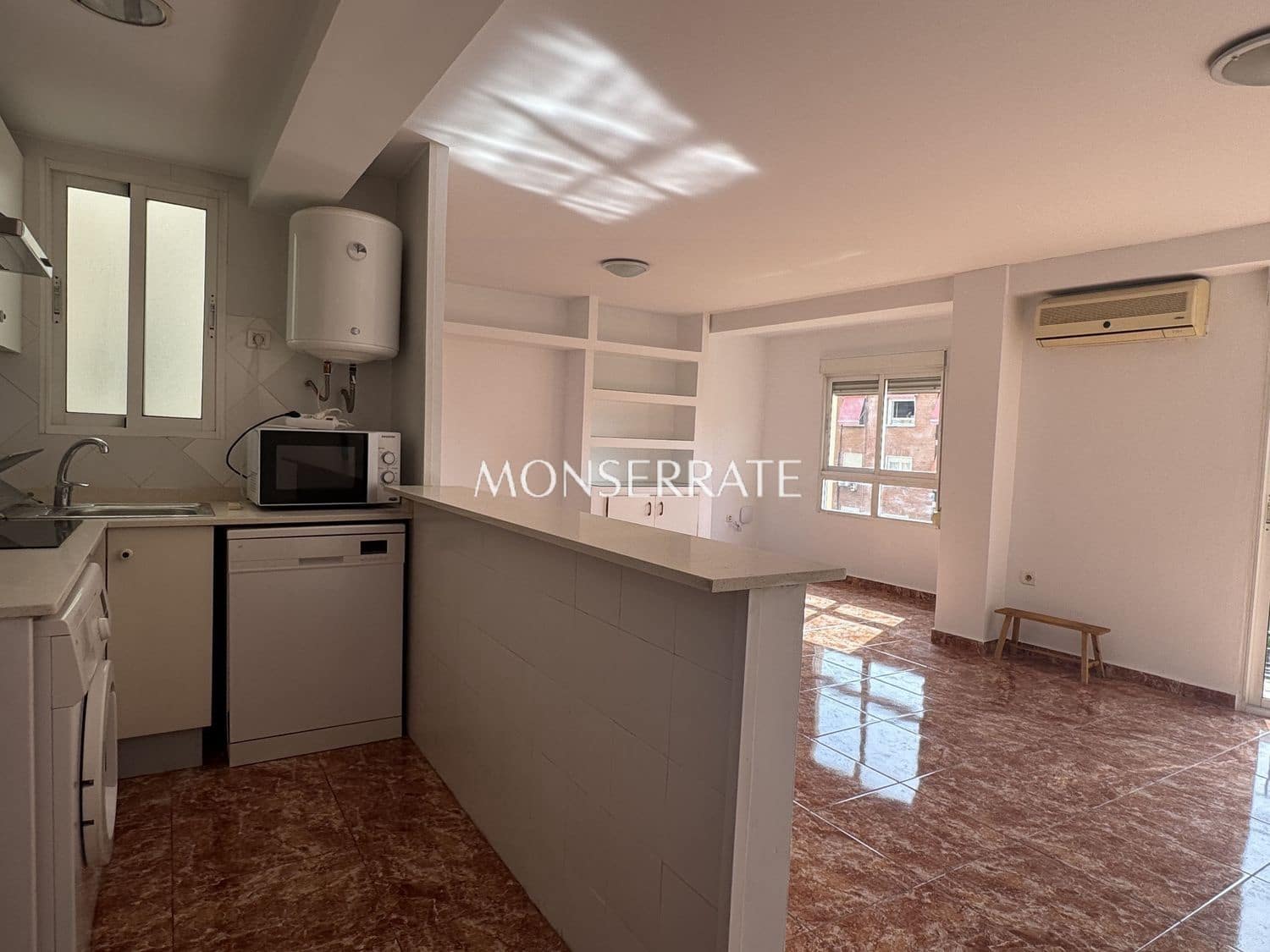 1 bedroom Apartment for sale in Valencia city with garage - € 260,000 (Ref: 9921713)