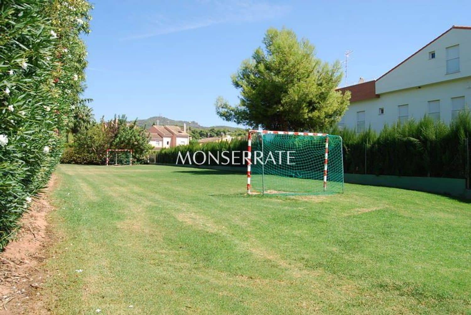 2 camera da letto Appartamento da affittare in Pucol con piscina garage - 2.000 € (Rif: 9935568)