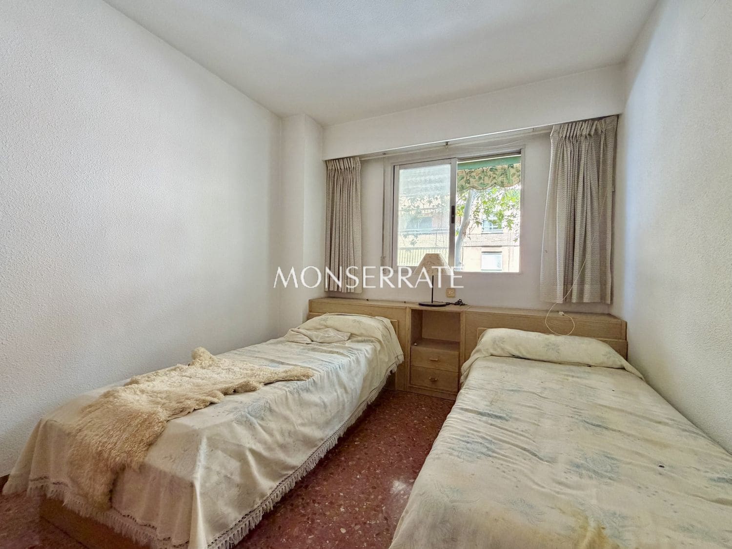 4 soveværelse Lejlighed til salg i Valencia by med garage - € 340.000 (Ref: 9945001)
