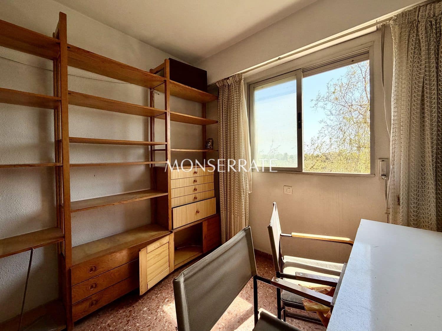 4 soveværelse Lejlighed til salg i Valencia by med garage - € 340.000 (Ref: 9945001)