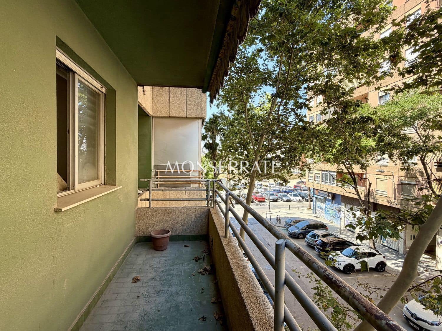 4 soveværelse Lejlighed til salg i Valencia by med garage - € 340.000 (Ref: 9945001)