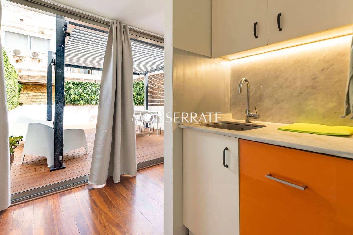 2 camera da letto Appartamento da affittare in Valencia citta con garage - 2.100 € (Rif: 9972458)