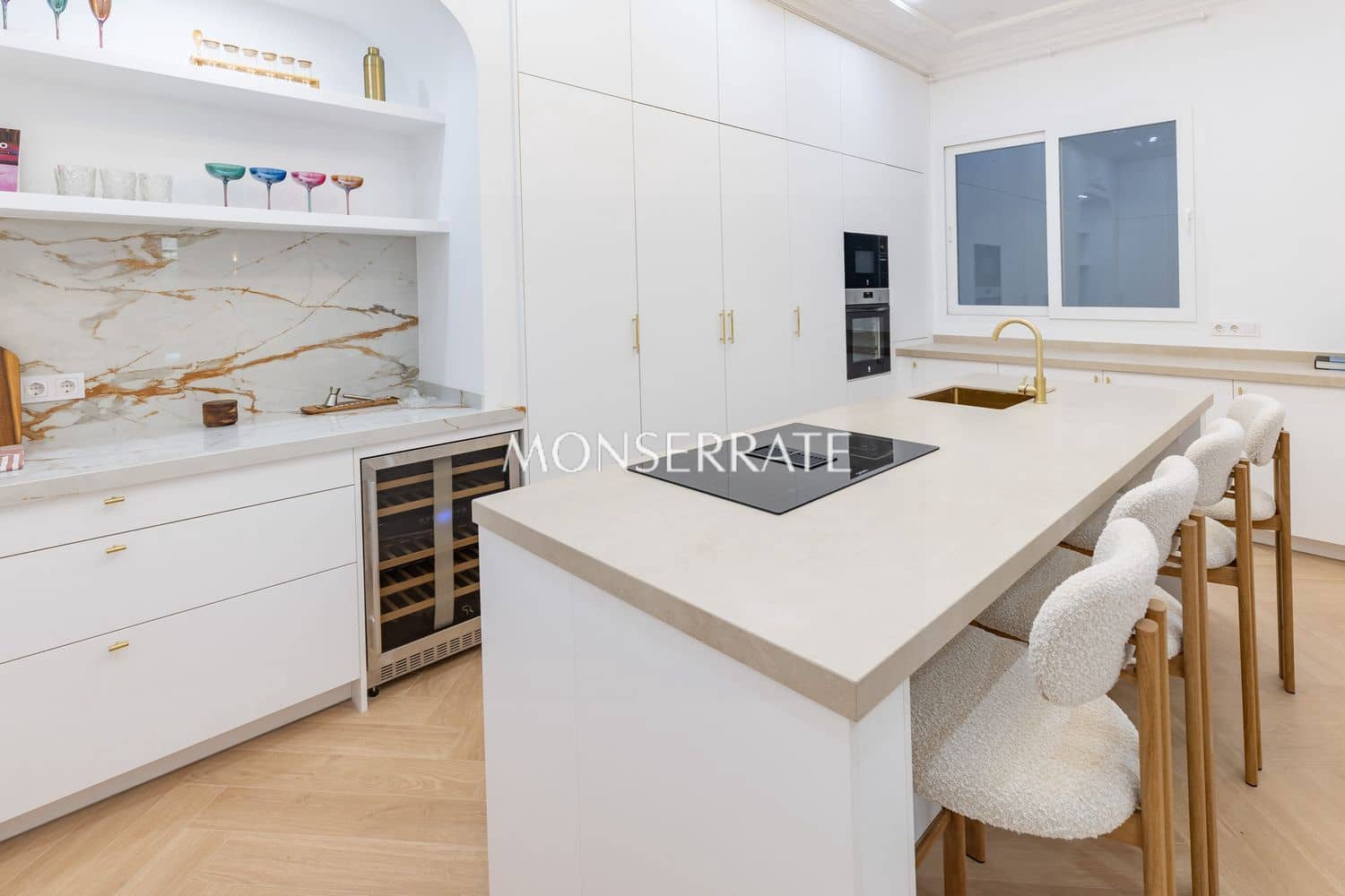 4 sovrum Lägenhet till salu i Valencia stad med garage - 750 000 € (Ref: 9974572)