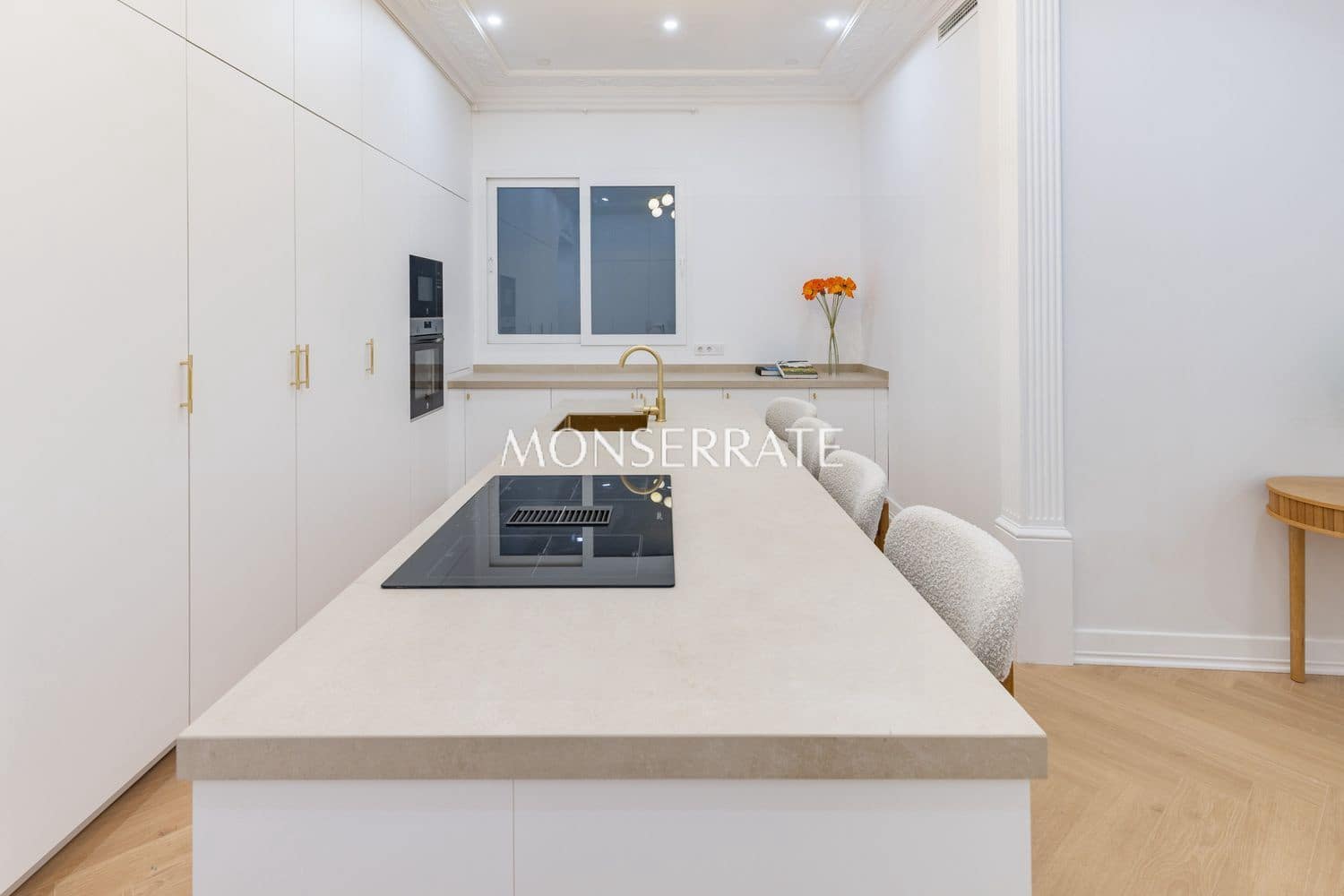 4 sovrum Lägenhet till salu i Valencia stad med garage - 750 000 € (Ref: 9974572)
