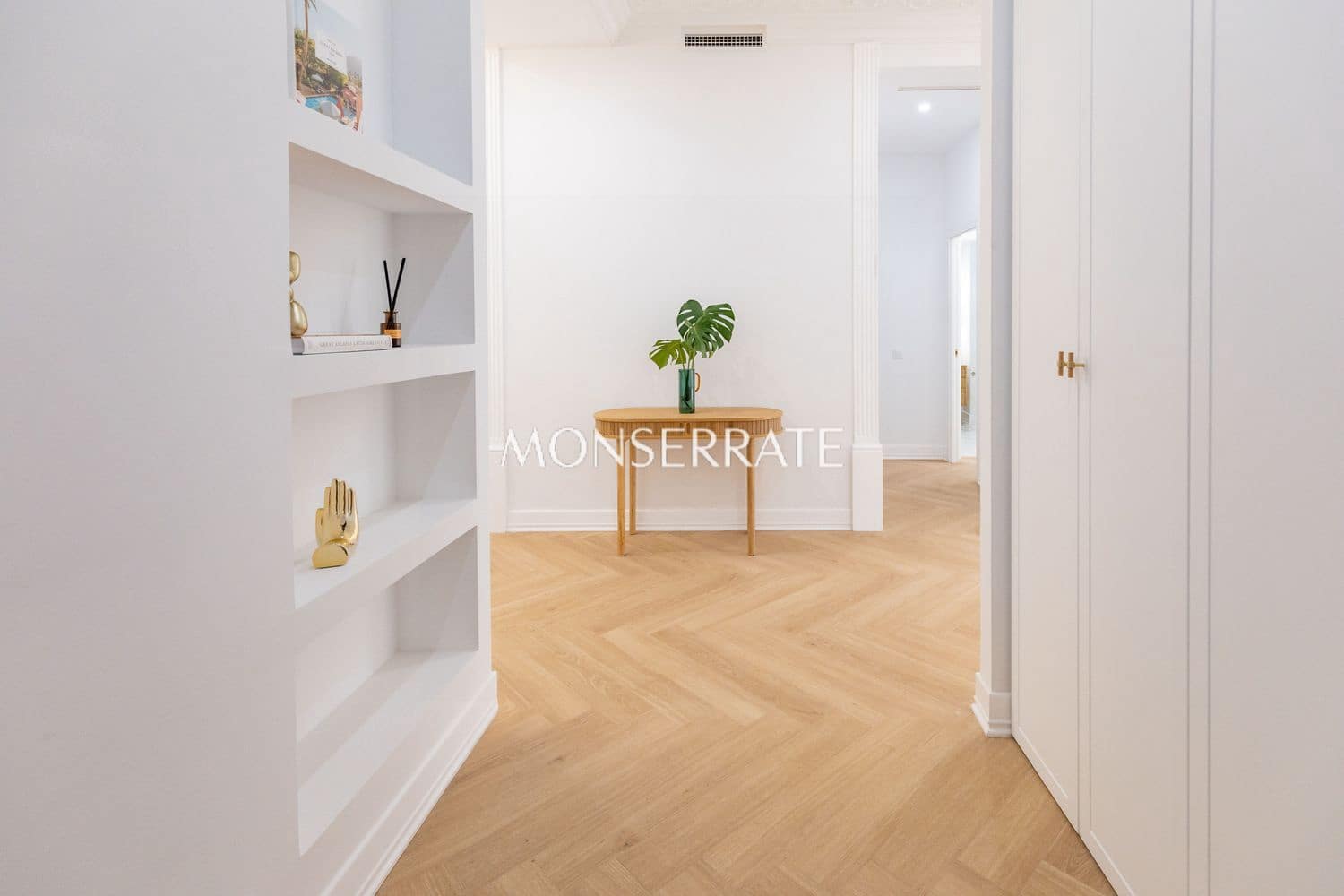 4 sovrum Lägenhet till salu i Valencia stad med garage - 750 000 € (Ref: 9974572)