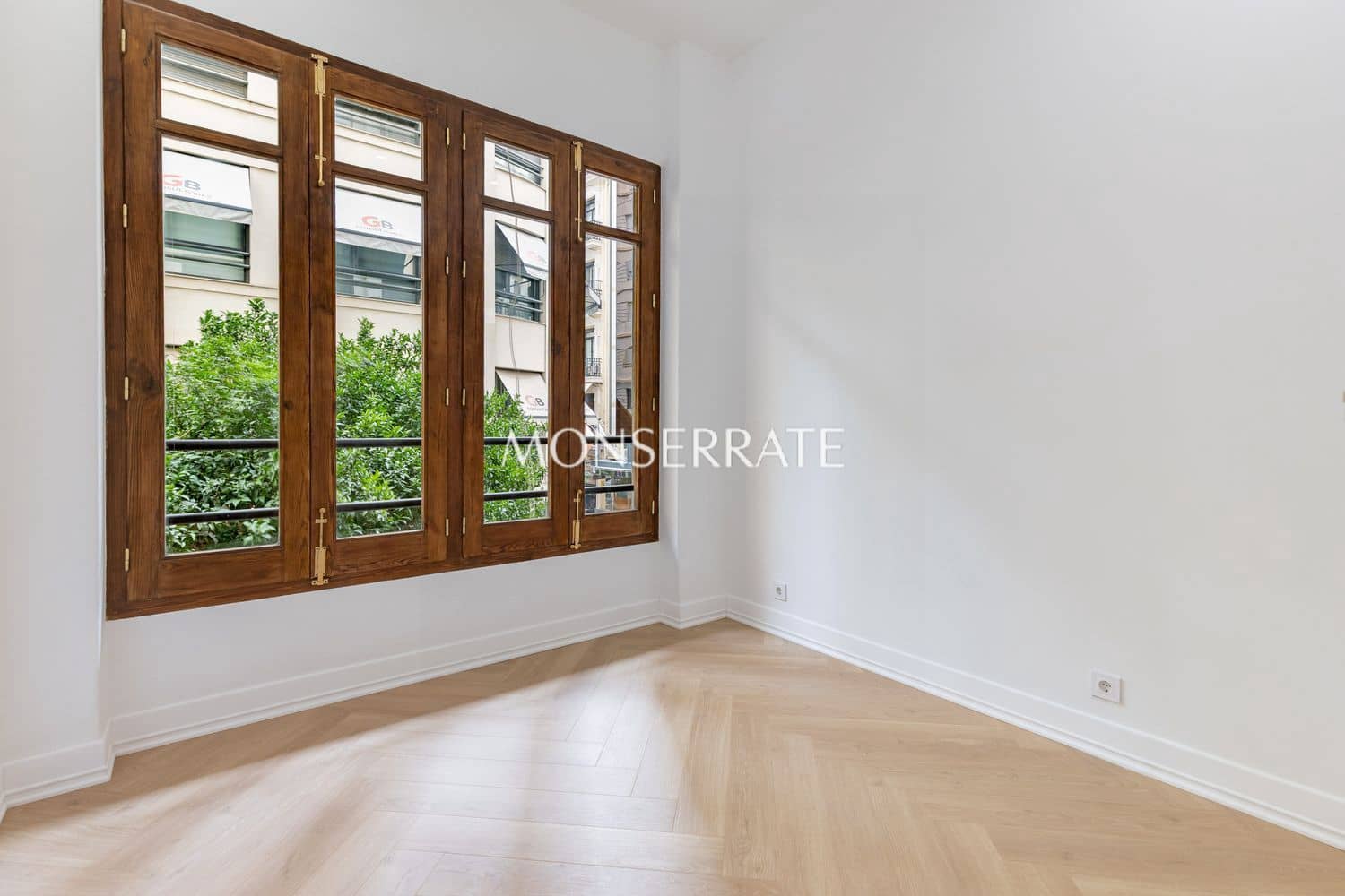 4 sovrum Lägenhet till salu i Valencia stad med garage - 750 000 € (Ref: 9974572)