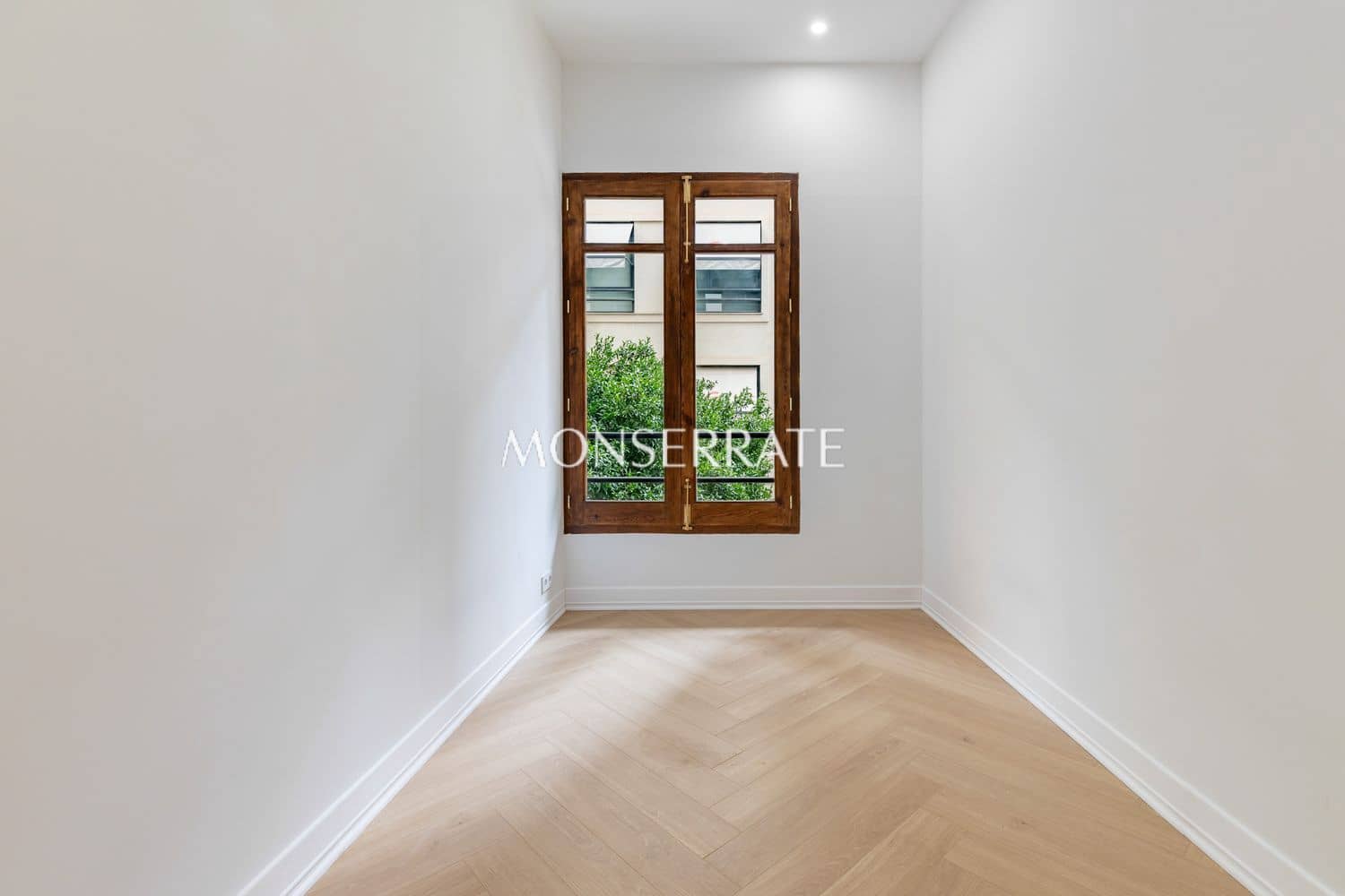 4 sovrum Lägenhet till salu i Valencia stad med garage - 750 000 € (Ref: 9974572)