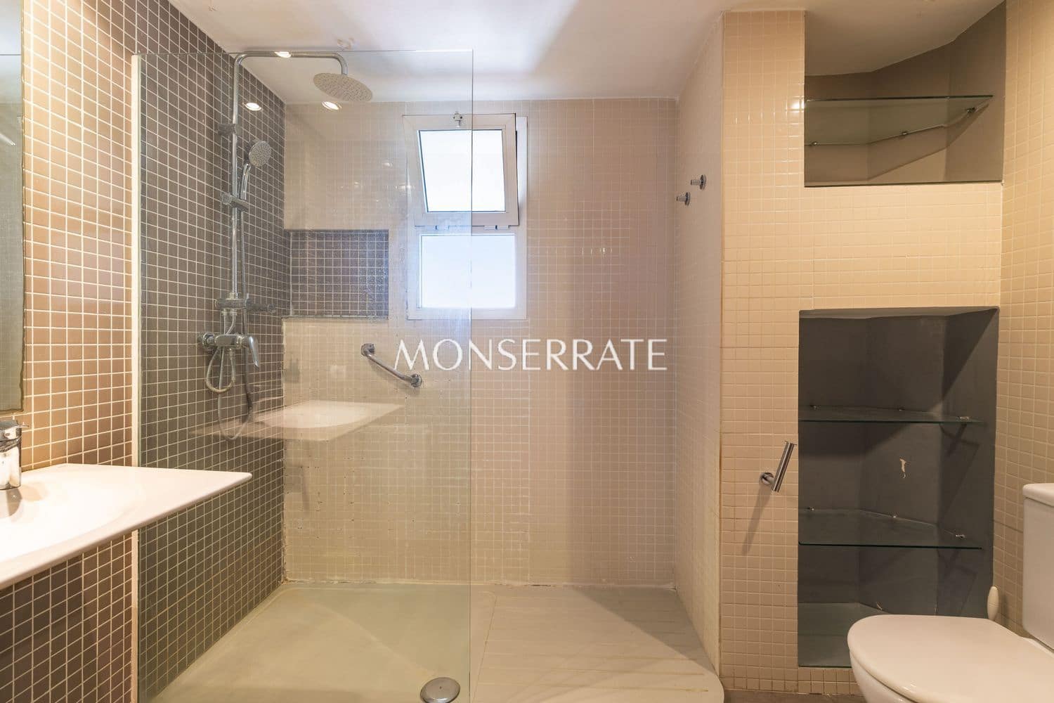 4 sypialnia Apartament na sprzedaż w Miasto Walencja z garażem - 995 000 € (Ref: 9990225)