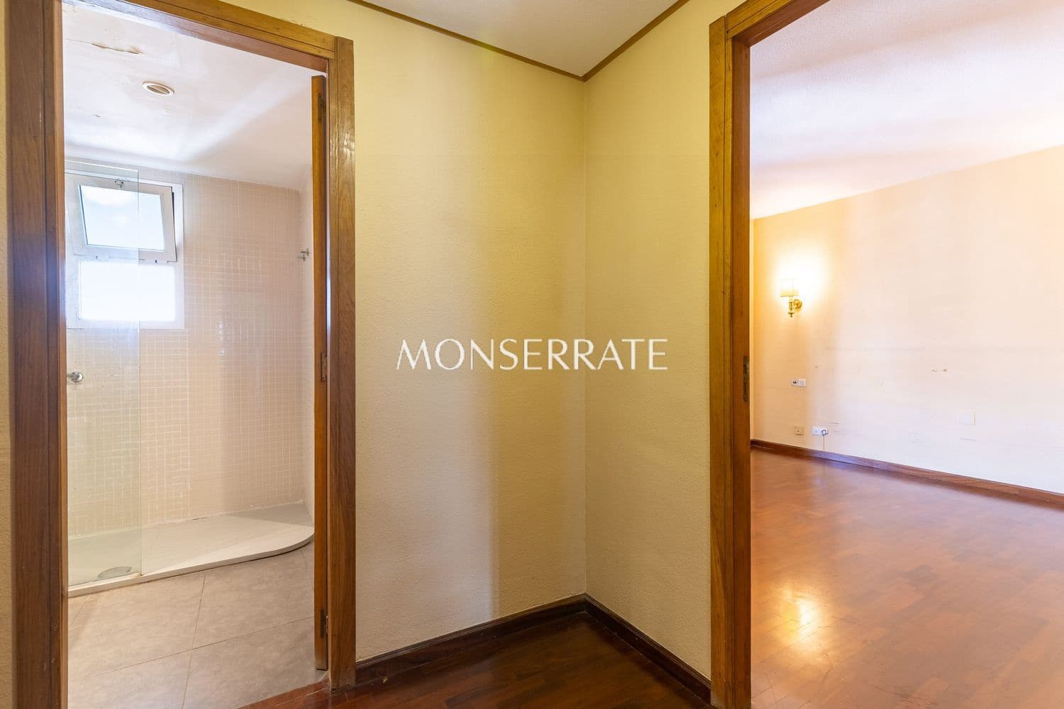 4 sypialnia Apartament na sprzedaż w Miasto Walencja z garażem - 995 000 € (Ref: 9990225)
