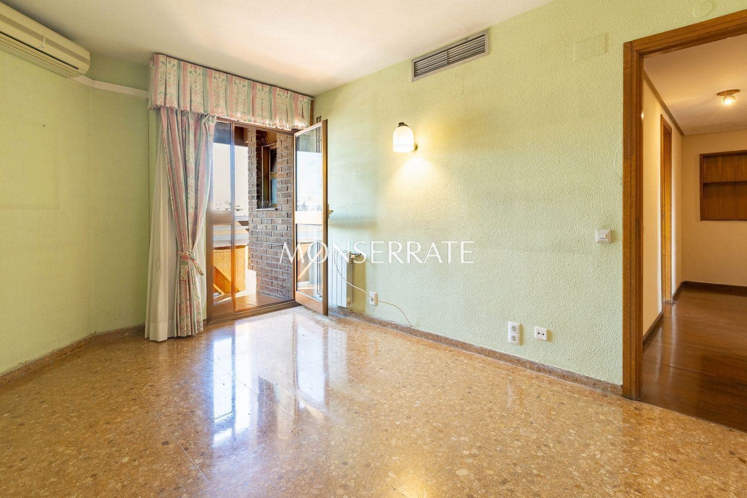 4 sypialnia Apartament na sprzedaż w Miasto Walencja z garażem - 995 000 € (Ref: 9990225)