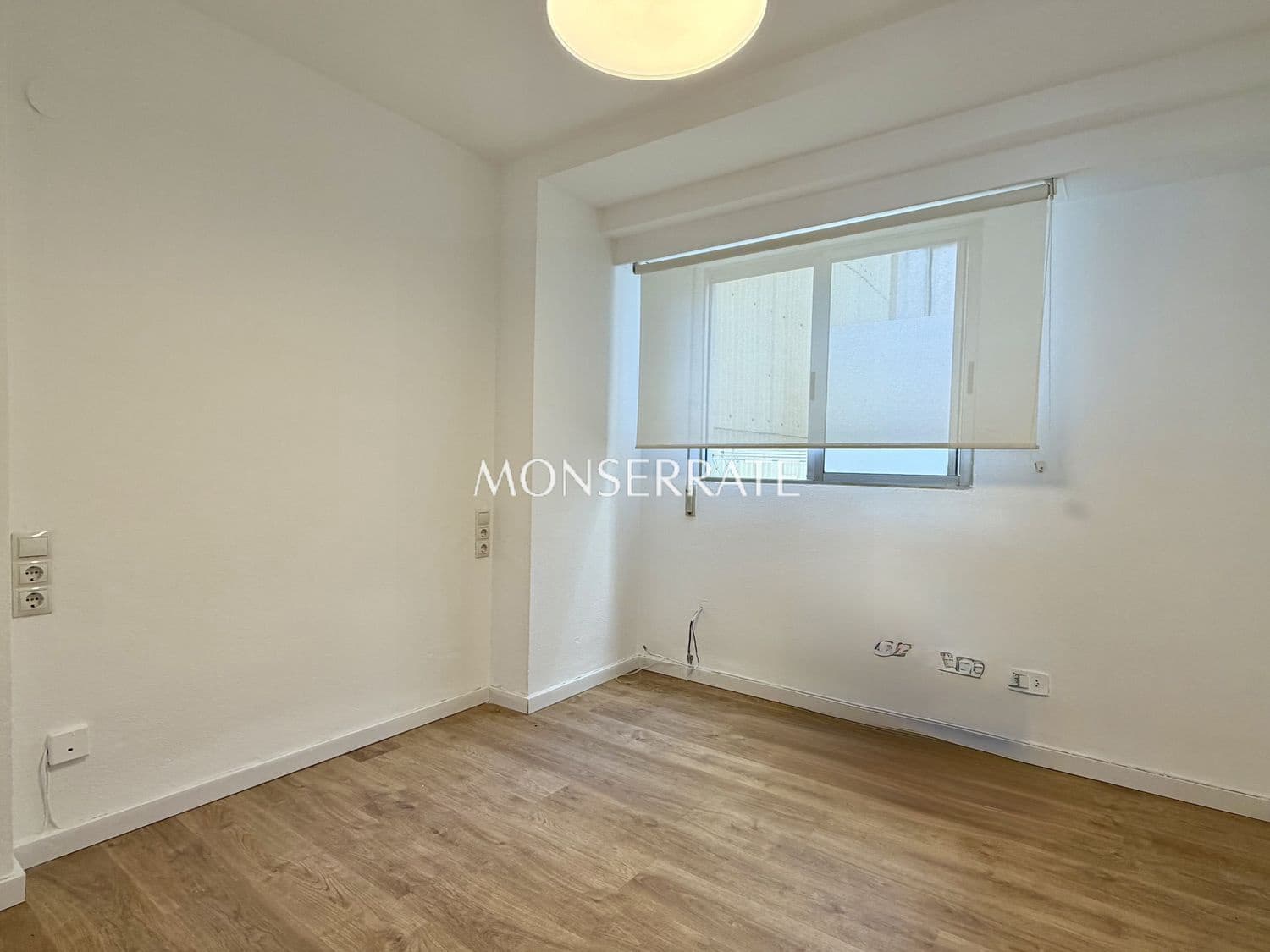 1 makuuhuone Huoneisto vuokrattavana paikassa Valencia kaupunki mukana 
autotalli - 1 200 € (Ref: 9997913)
