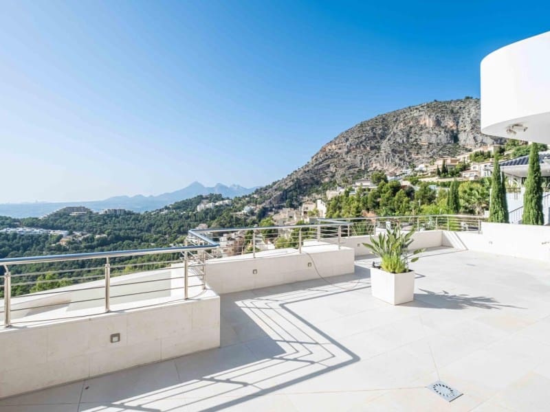 5 bedroom Villa for sale in Altea - € 2,480,000 (Ref: 7225259)