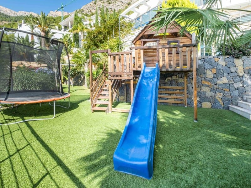 5 bedroom Villa for sale in Altea - € 2,480,000 (Ref: 7225259)