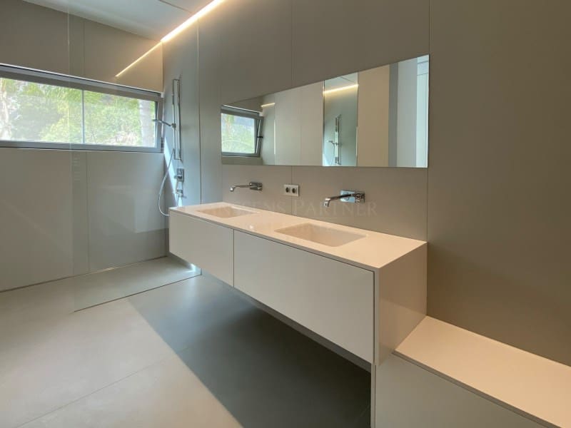 3 bedroom Villa for sale in Altea with garage - € 2,980,000 (Ref: 7766804)