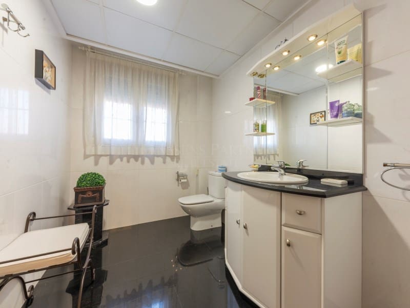 5 chambre Villa/Maison à vendre à Novelda avec garage - 540 000 € (Ref: 8287352)