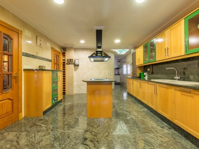 5 chambre Villa/Maison à vendre à Novelda avec garage - 540 000 € (Ref: 8287352)