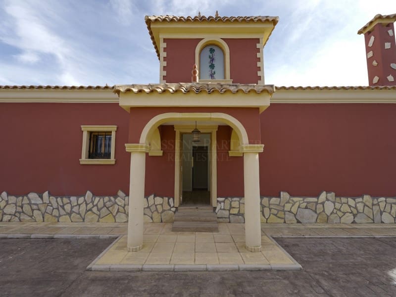 3 Zimmer Villa zu verkaufen in Novelda - 695.000 € (Ref: 8298224)