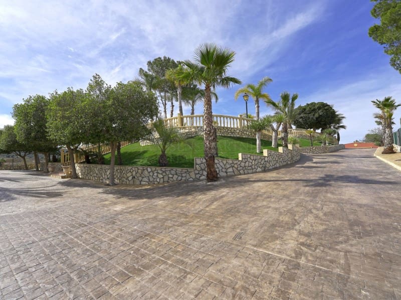 3 Zimmer Villa zu verkaufen in Novelda - 695.000 € (Ref: 8298224)