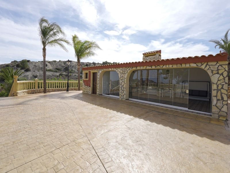 3 Zimmer Villa zu verkaufen in Novelda - 695.000 € (Ref: 8298224)