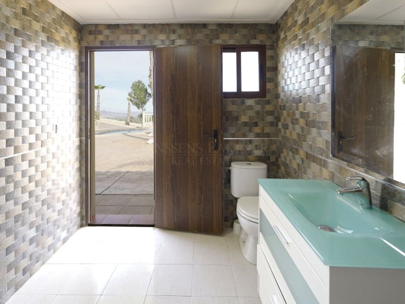 3 Zimmer Villa zu verkaufen in Novelda - 695.000 € (Ref: 8298224)