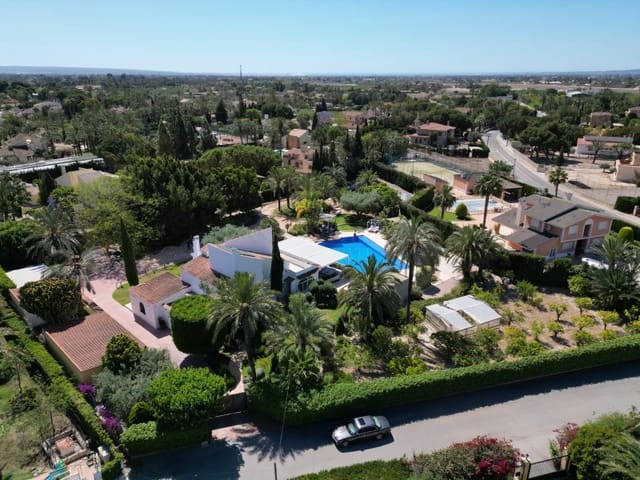 6 soveværelse Villa til salg i Valverde, Elche / Elx - € 1.250.000 (Ref: 8706030)