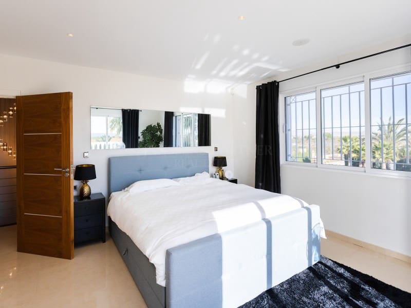 13 soveværelse Villa til salg i Torrellano - € 2.000.000 (Ref: 8781883)