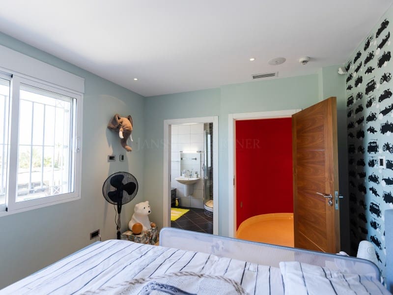 13 soveværelse Villa til salg i Torrellano - € 2.000.000 (Ref: 8781883)