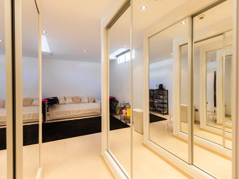 13 soveværelse Villa til salg i Torrellano - € 2.000.000 (Ref: 8781883)