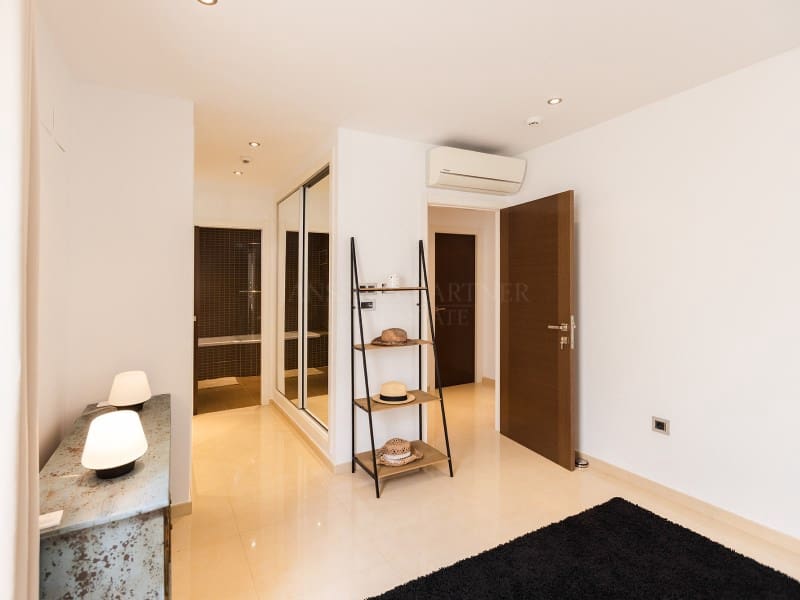 13 soveværelse Villa til salg i Torrellano - € 2.000.000 (Ref: 8781883)