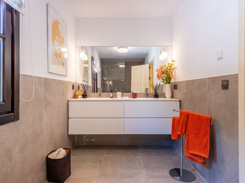 4 soverom Villa til salgs i El Paraiso med svømmebasseng - € 2 500 000 (Ref: 8847903)