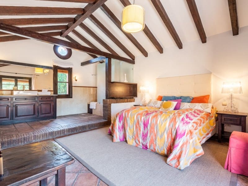 4 soverom Villa til salgs i El Paraiso med svømmebasseng - € 2 500 000 (Ref: 8847903)