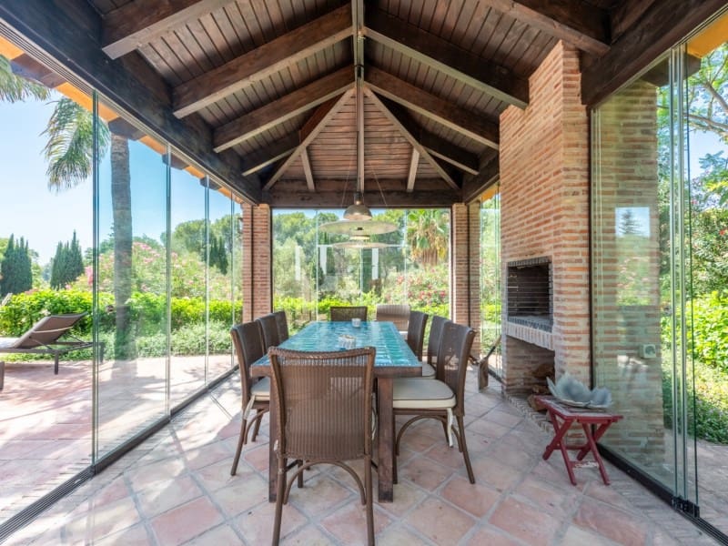 4 soverom Villa til salgs i El Paraiso med svømmebasseng - € 2 500 000 (Ref: 8847903)