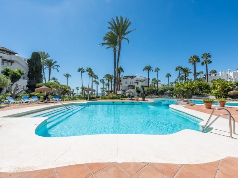 2 soveværelse Penthouse til salg i New Golden Mile med swimmingpool - € 996.000 (Ref: 8849832)