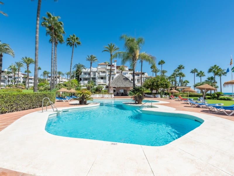 2 soveværelse Penthouse til salg i New Golden Mile med swimmingpool - € 996.000 (Ref: 8849832)