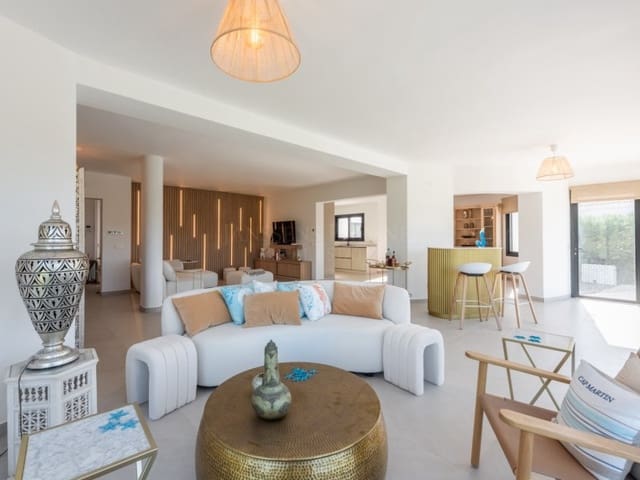 4 chambre Villa/Maison à vendre à Guadalmina Alta, Marbella avec piscine - 2 395 000 € (Ref: 8857690)